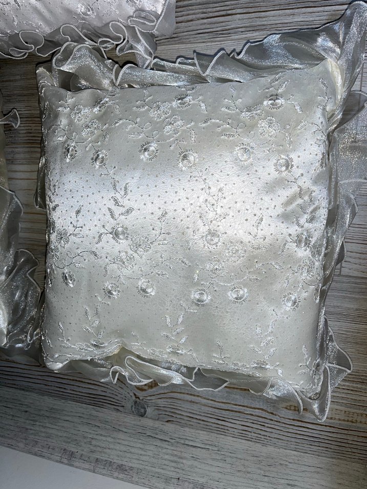 Bebek için altın yastığı - Görsel 3