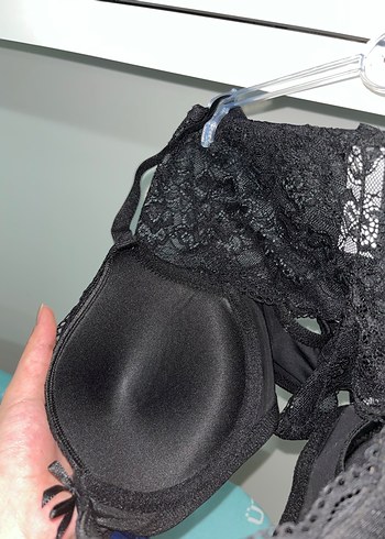Siyah Dantelli Sütyen Takımı - Görsel 2