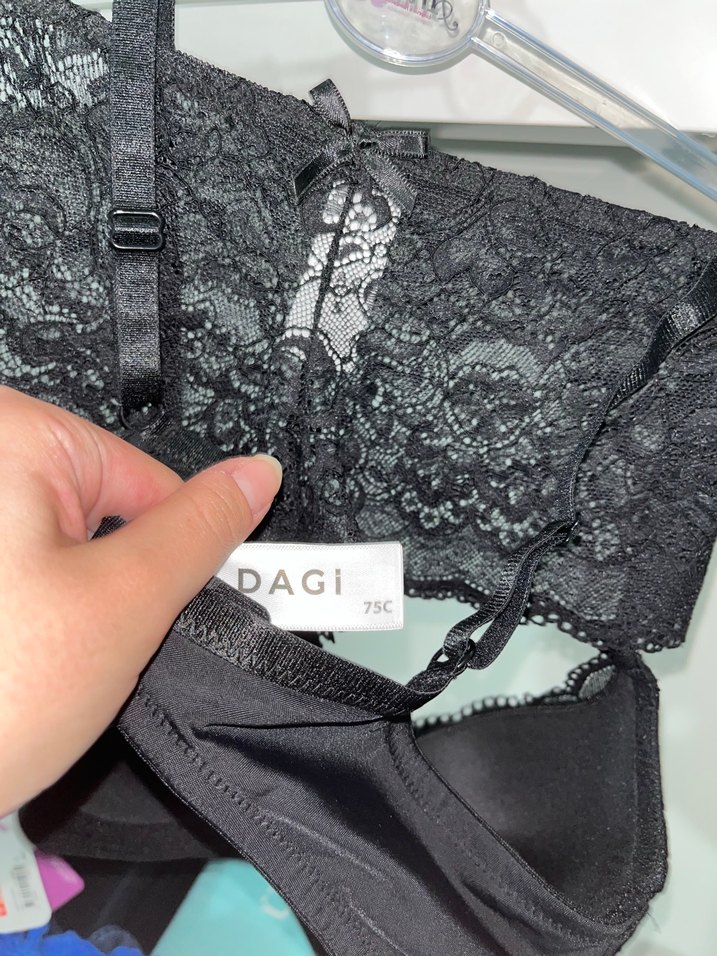 Siyah Dantelli Sütyen Takımı - Görsel 5