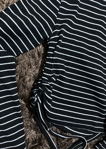 Çizgili Uzun Kollu Kadın Triko crop - Görsel 2