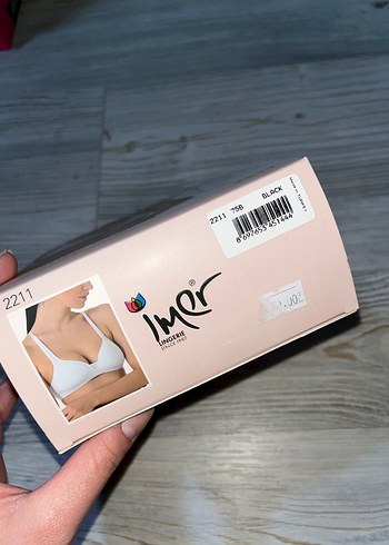 Siyah Dolgusuz Atletik Spor Sütyeni - Görsel 3