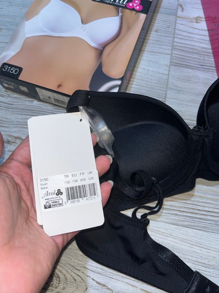 Siyah dolgulu sütyen - Görsel 5
