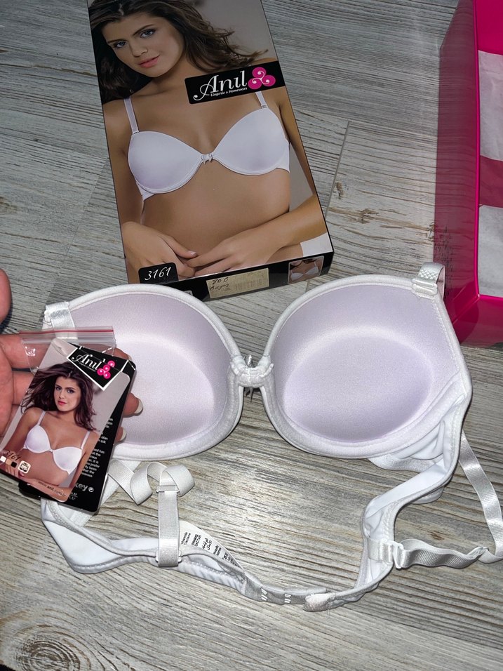 Beyaz dolgulu sütyen - Görsel 4