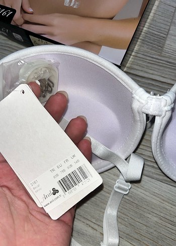 Beyaz dolgulu sütyen - Görsel 4