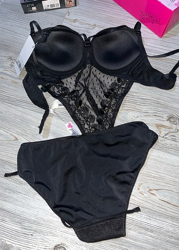 Siyah Dantelli Sütyen Takımı - Görsel 9