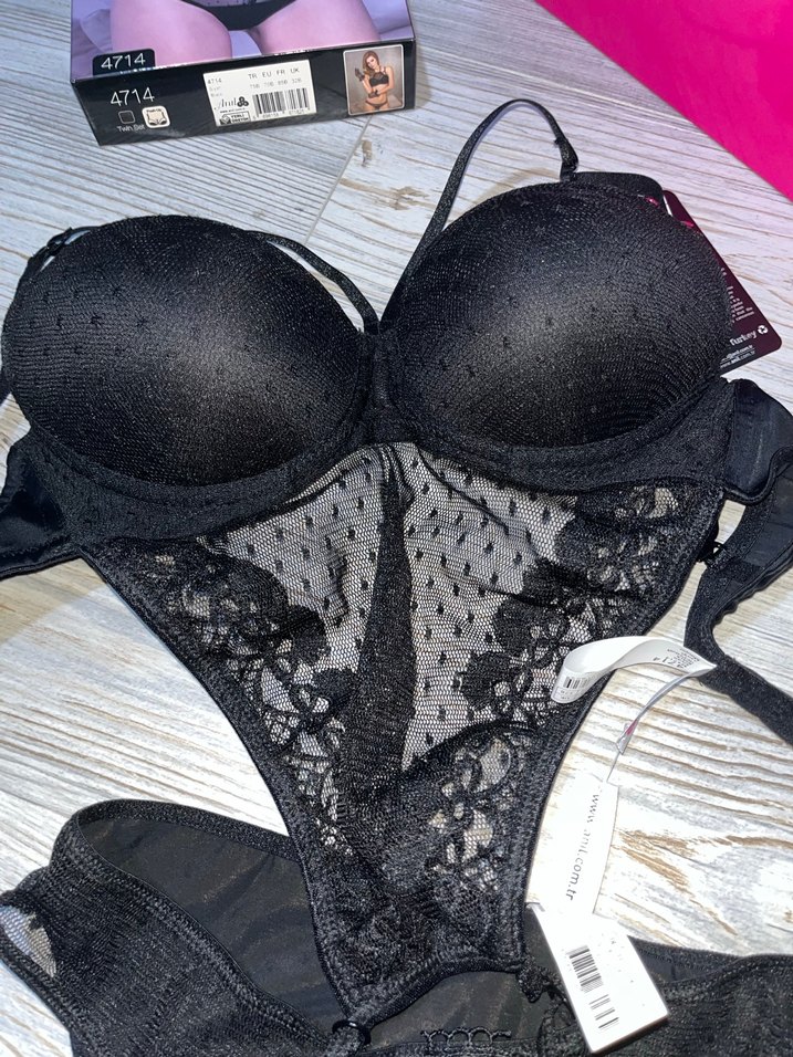 Siyah Dantelli Sütyen Takımı - Görsel 5