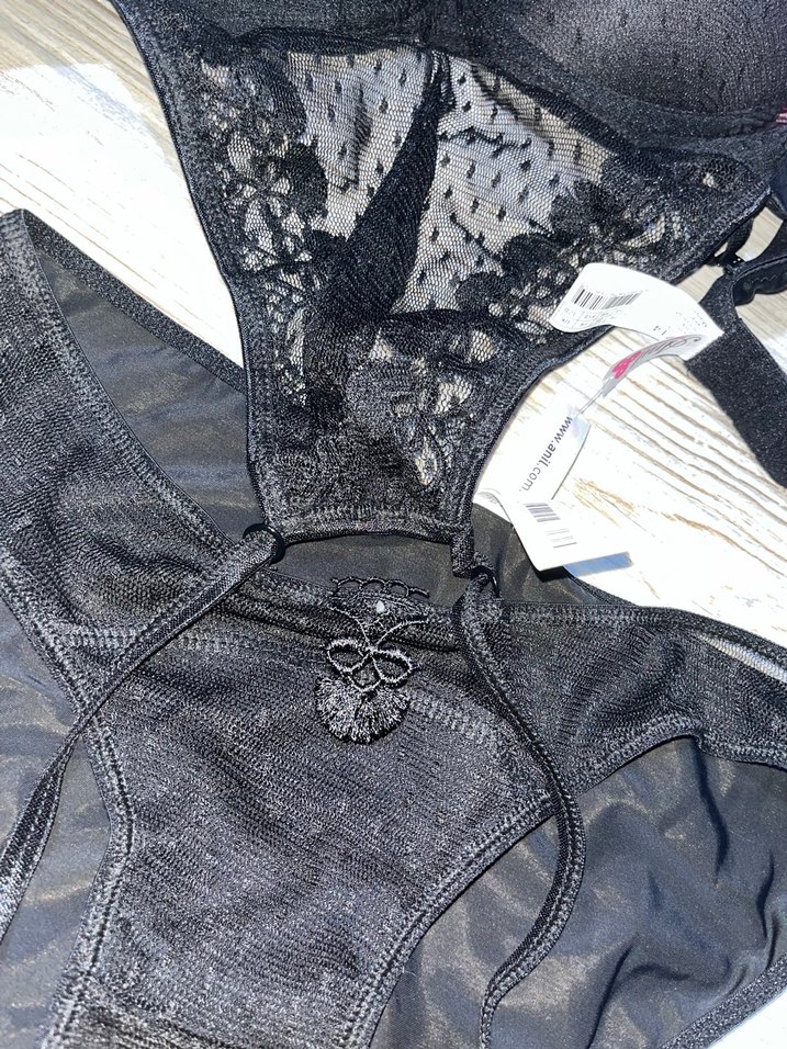 Siyah Dantelli Sütyen Takımı - Görsel 4