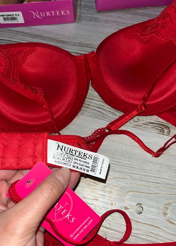 Kırmızı Dantel Detaylı Bohem Sütyen Takımı - Görsel 7