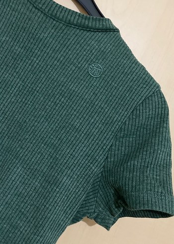 Bisiklet yaka haki tişört - Görsel 2