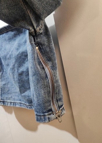 Kadın Denim Crop Top, Düğmeli, Kısa Kollu - Görsel 3