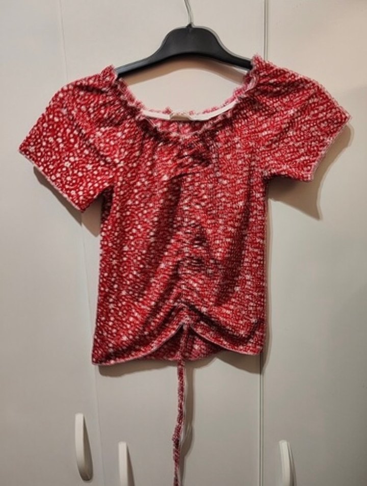 Kısa Kollu Kırmızı Fırfırlı Mini Bluz - Görsel 2