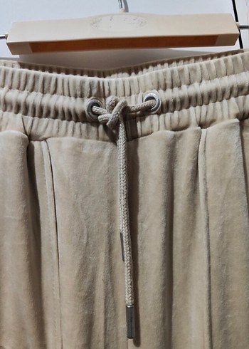 Bej Rahat Kesim Kadın Kadife Eşofman - Görsel 3