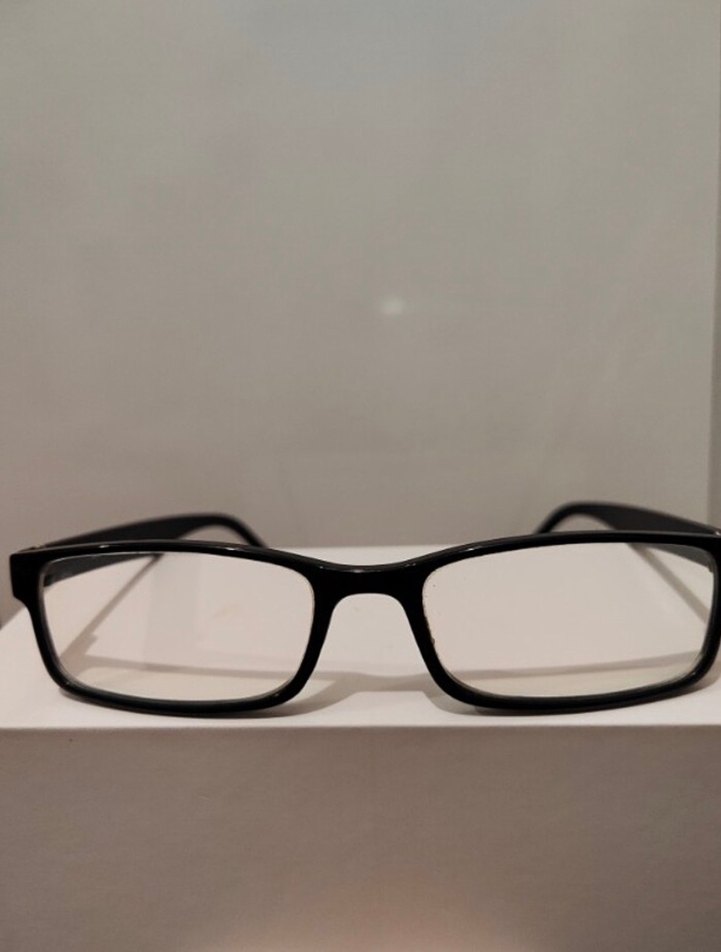 Şeffaf Siyah Kadın Gözlüğü - Görsel 2