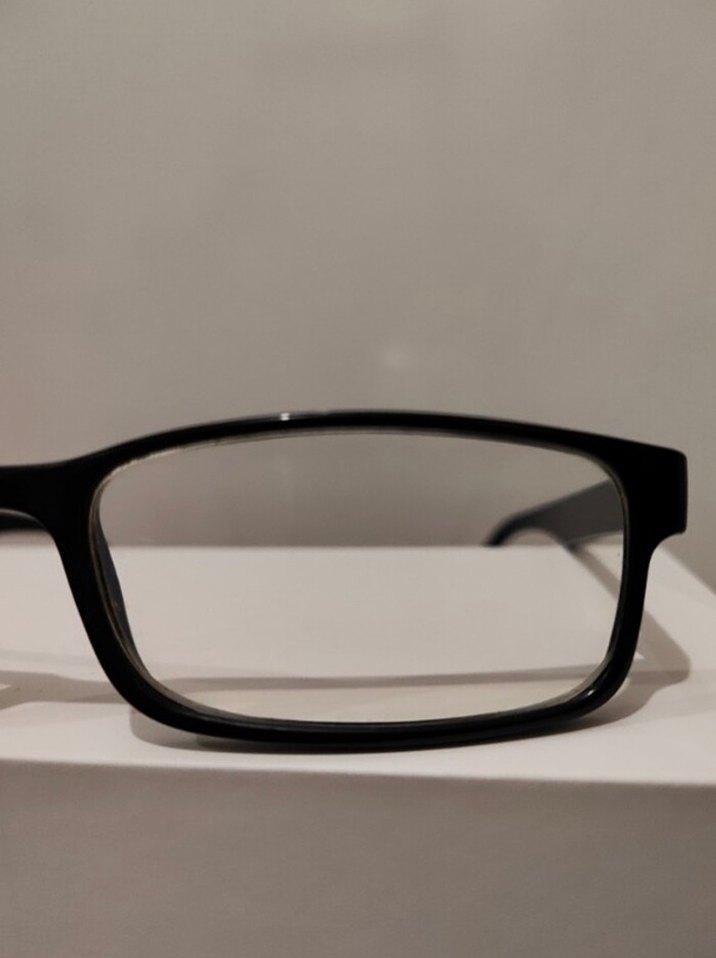 Şeffaf Siyah Kadın Gözlüğü - Görsel 3