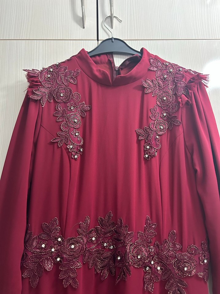 Bordo Uzun Kollu İşlemeli Abiye Elbise - Görsel 2