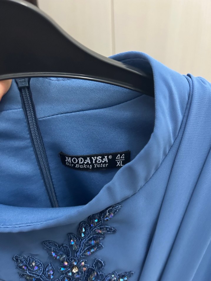 Mavi Nakışlı Uzun Kollu Kadın Abiye Elbise - Görsel 5