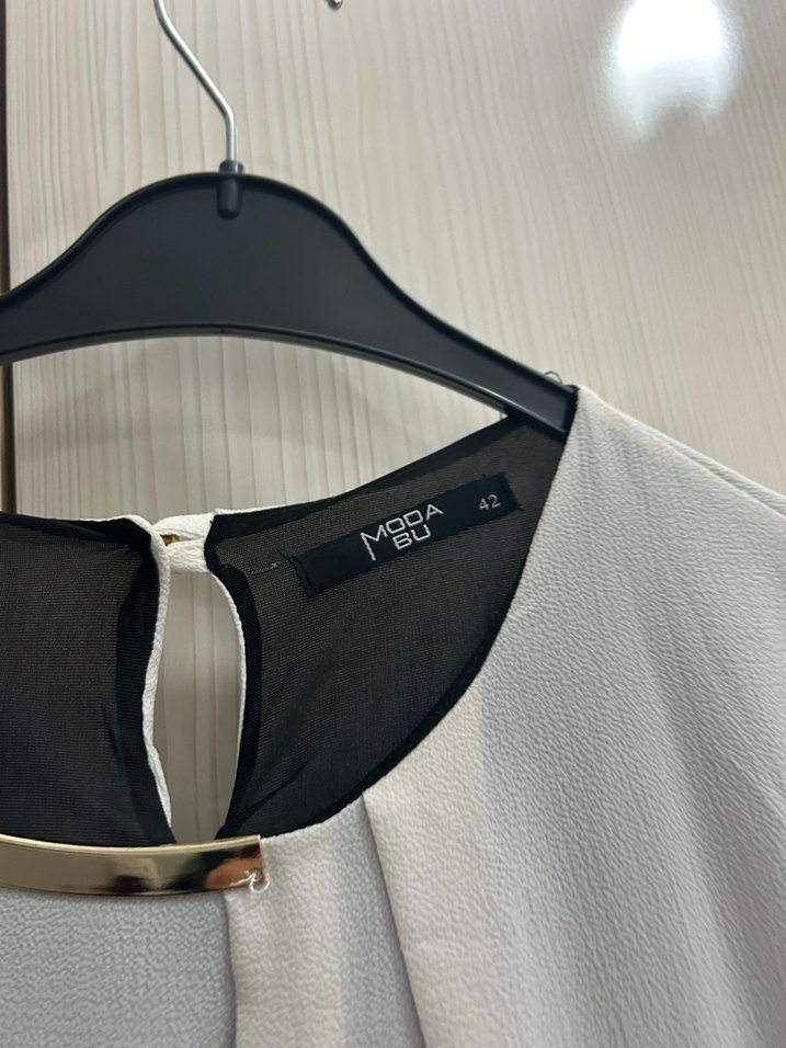 Uzun Kollu Siyah Beyaz Kemerli Elbise - Görsel 4