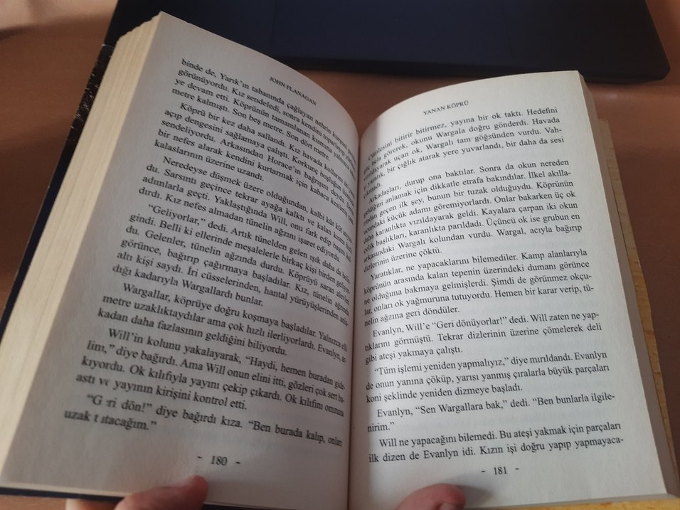 Golgelerin Efendisi: Yanan Köprü - John Flanagan 2 - Görsel 4