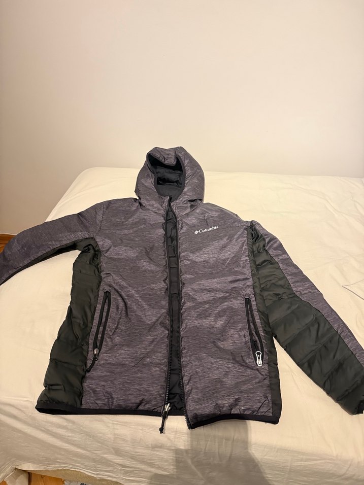 Columbia çift taraflı siyah ve gri Kapüşonlu Erkek Mont - Görsel 3