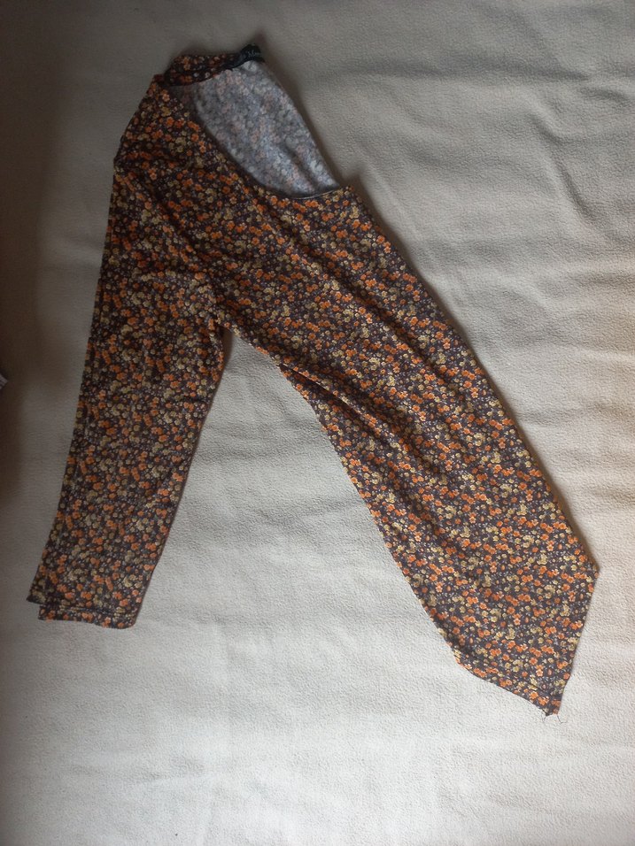 Uzun Kollu Çiçek Desenli Tişört - Görsel 4