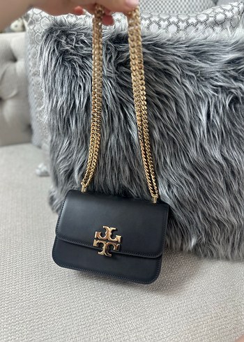 Tory Burch ürünü