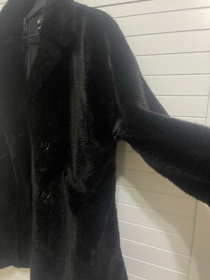 Siyah Peluş Kaban — görsel 2/6