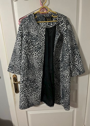 Gri Yılan Desenli Kürklü Midi Kadın Kaban - Görsel 7