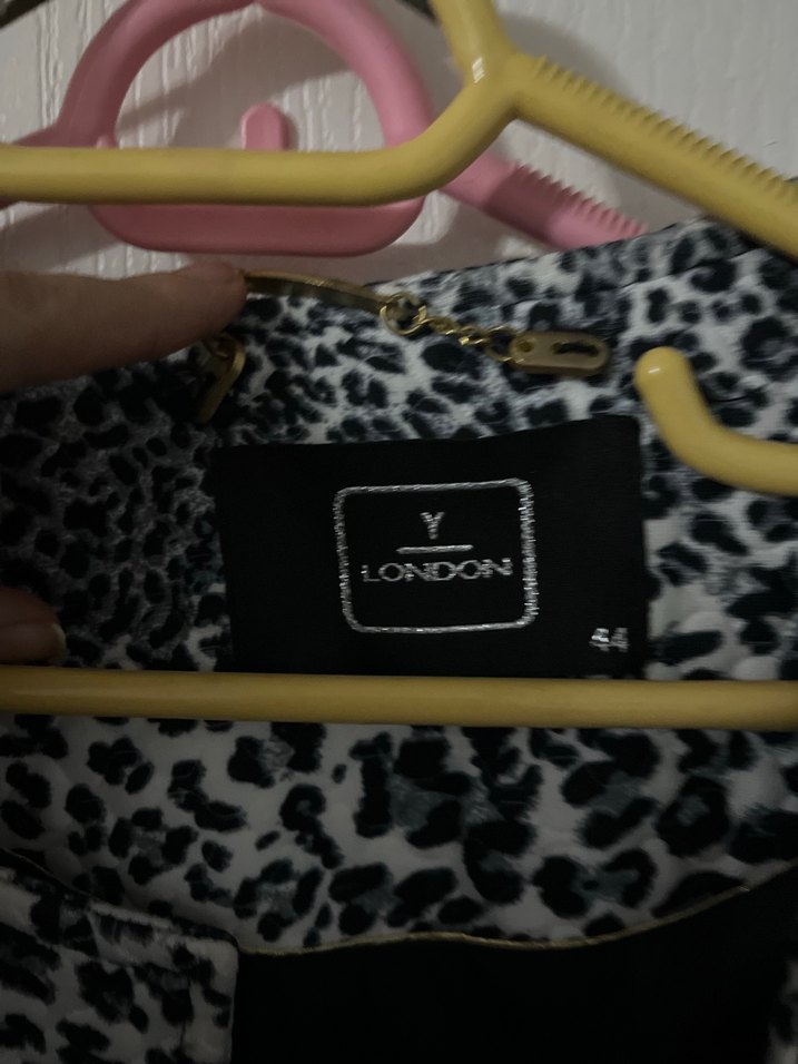 Gri Yılan Desenli Kürklü Midi Kadın Kaban - Görsel 4