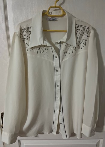 Vintage Beyaz Düğmeli Kadın Gömlek - Görsel 2