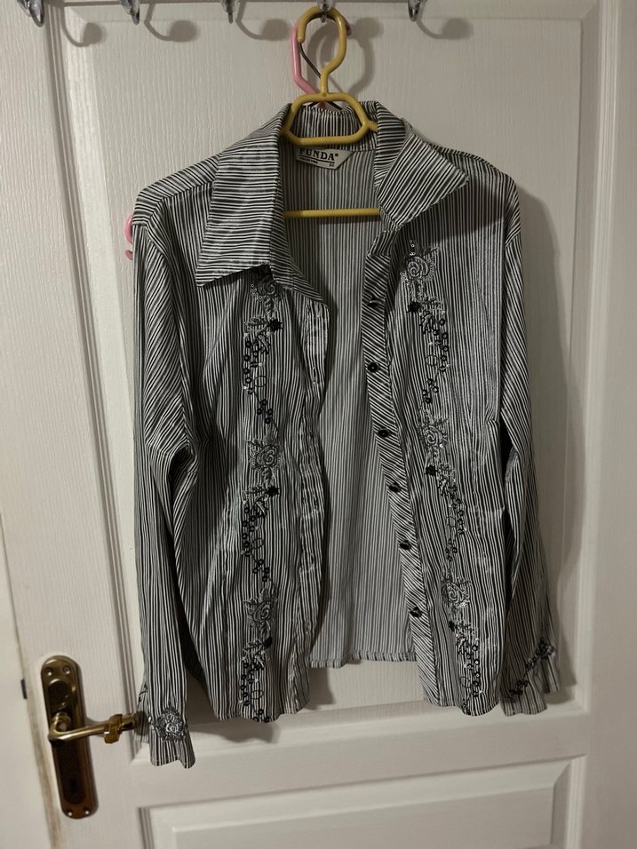 Gri Nakışlı Uzun Kollu Keten Gömlek - Görsel 4