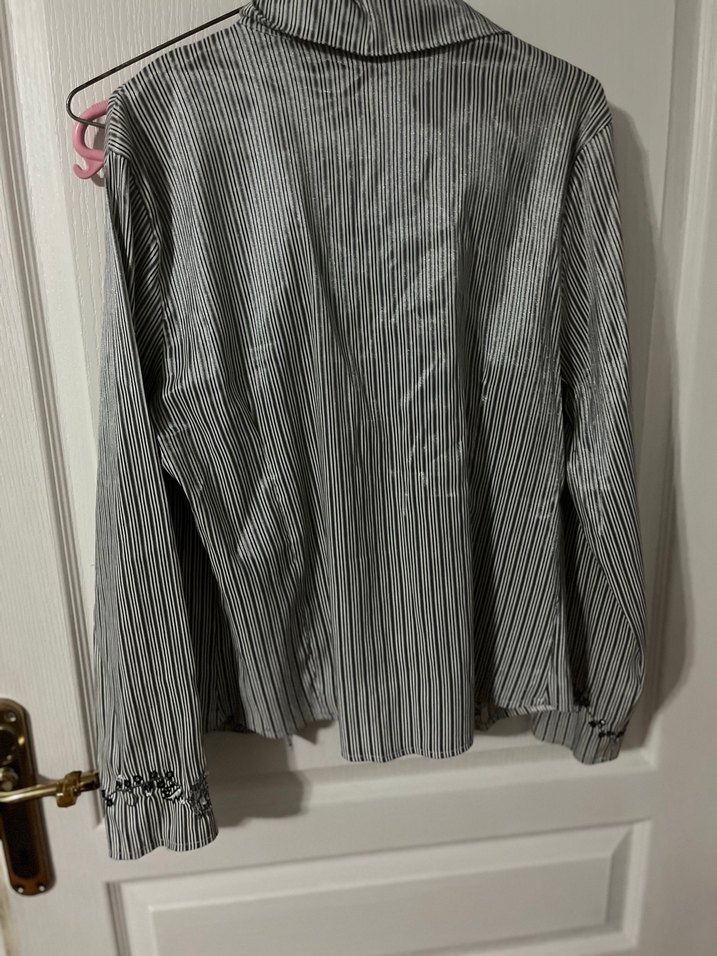 Gri Nakışlı Uzun Kollu Keten Gömlek - Görsel 5