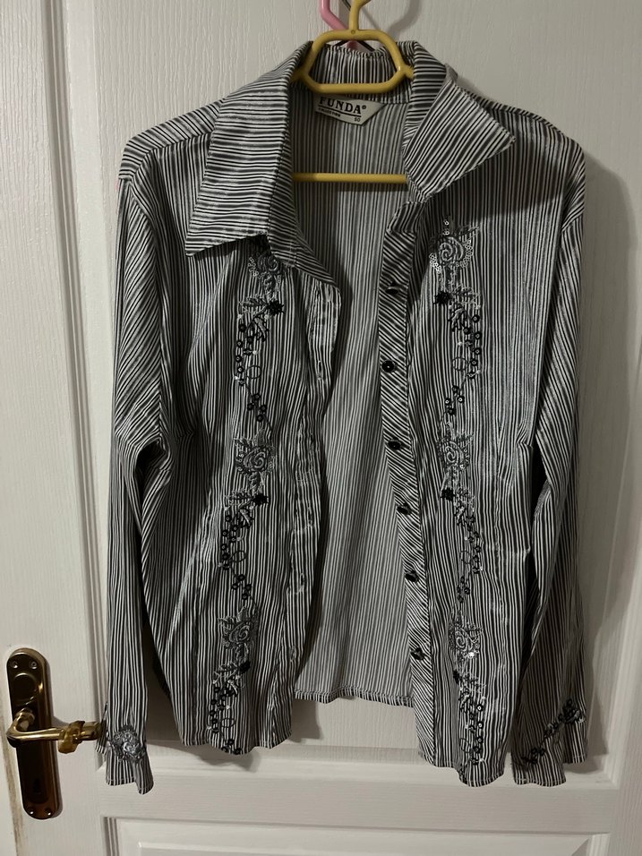 Gri Nakışlı Uzun Kollu Keten Gömlek - Görsel 2