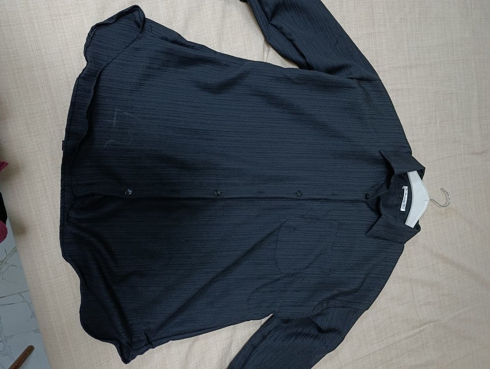 Siyah Keten Uzun Kollu Düğmeli Kadın Gömlek - Görsel 3