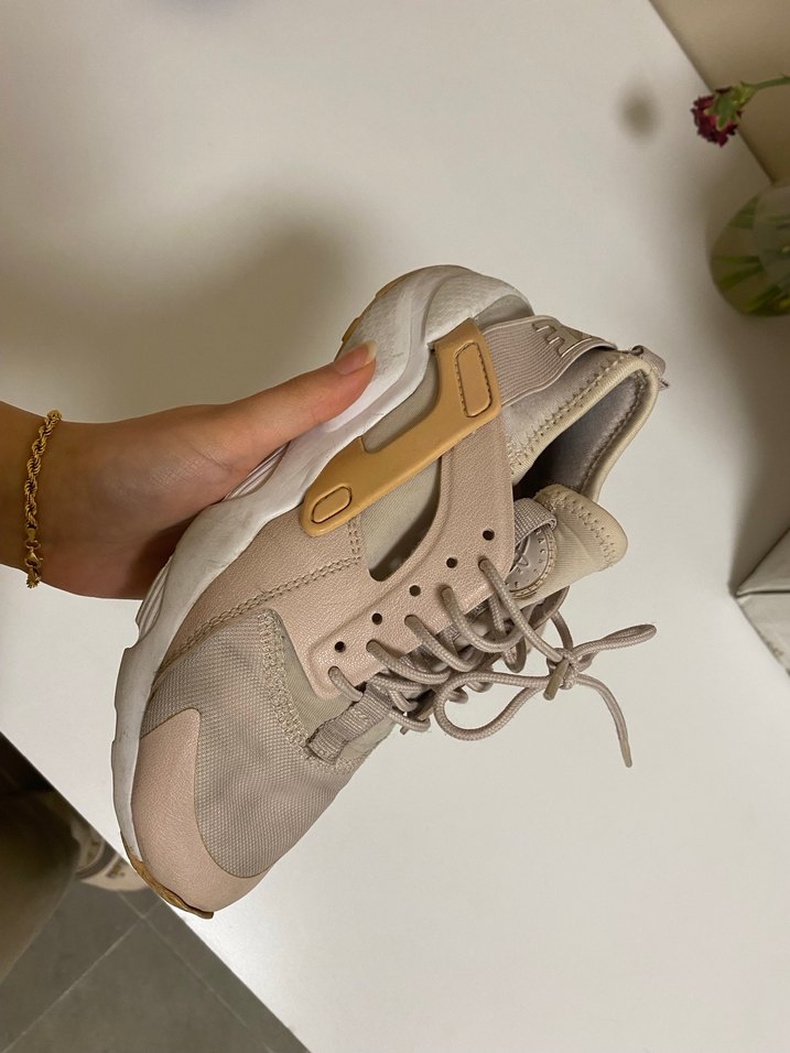 Bej Kadın Bağcıklı Dolgu Topuk Spor Ayakkabı - Görsel 3