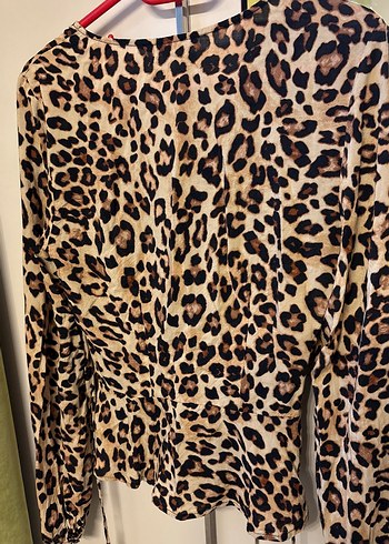 Kahverengi Leopar Desenli Kadın Bluz - Görsel 2