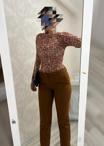 Dantel Detaylı Kahverengi Uzun Kollu Bluz - Görsel 2