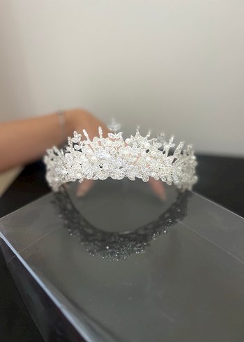 Parlak Beyaz Payetli Gelin Tacı - Görsel 3