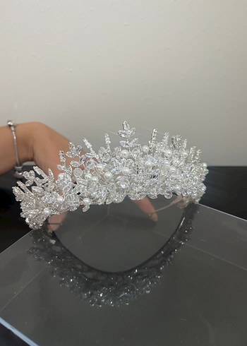 Parlak Beyaz Payetli Gelin Tacı - Görsel 5