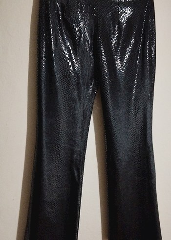 Kadın Siyah Deri Yılan Desenli Pantolon - Görsel 2