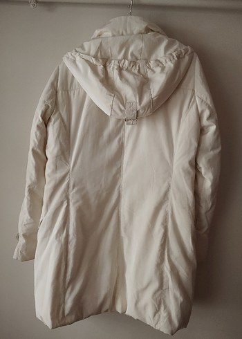 Düğmeli- fermuarlı  kapişonlu Beyaz Kadın Kaban - Görsel 2