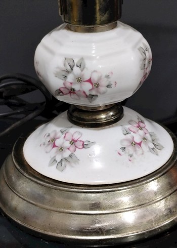 Beyaz Kumaş Abajur Masa Lambası - Görsel 4