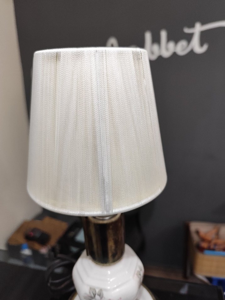 Beyaz Kumaş Abajur Masa Lambası - Görsel 2