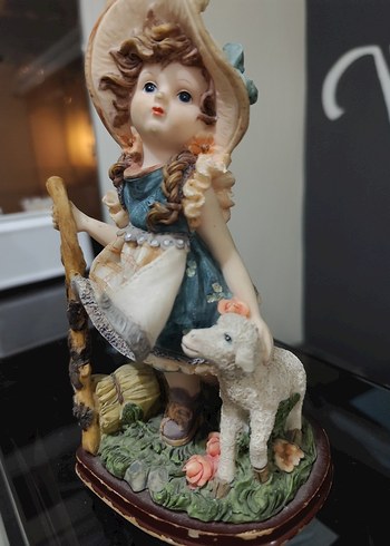 Bej Tonlarında Pastel Kız Figürin Avrupa polyester - Görsel 4