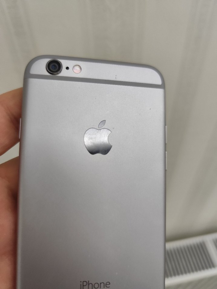 Gri iPhone Akıllı Telefon - Görsel 2