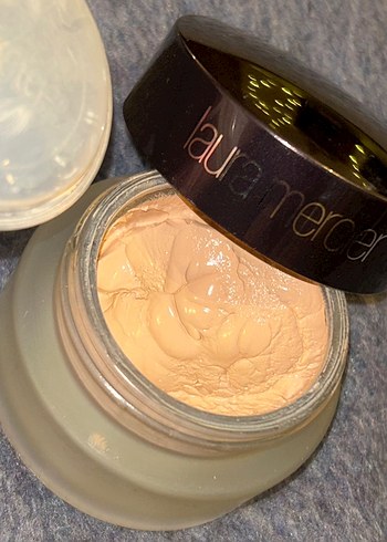 Laura Mercier krem fondöten - Görsel 2