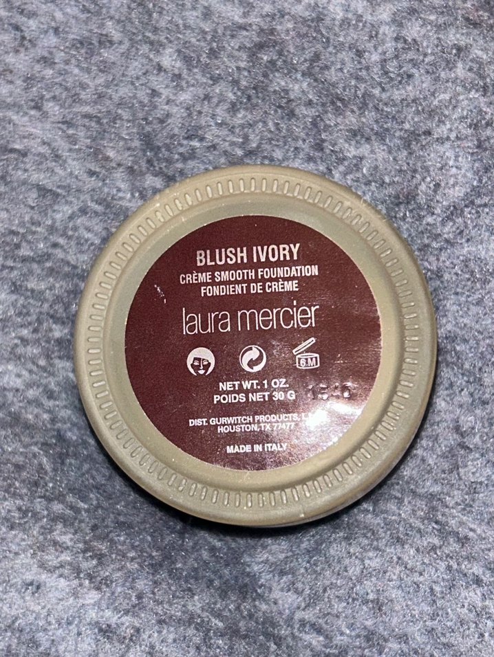 Laura Mercier krem fondöten - Görsel 3