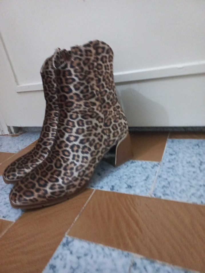 Kahverengi Leopar Desenli Süet Kadın Bot - Görsel 4