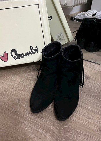 Siyah Süet Püsküllü Stiletto Topuklu Bot - Görsel 2