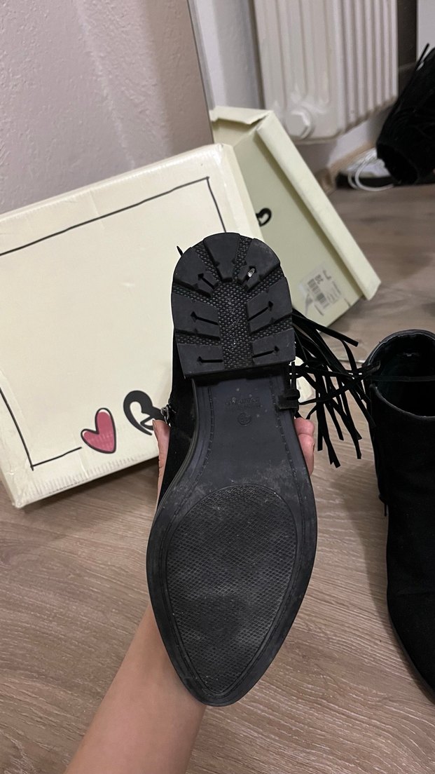 Siyah Süet Püsküllü Stiletto Topuklu Bot - Görsel 3