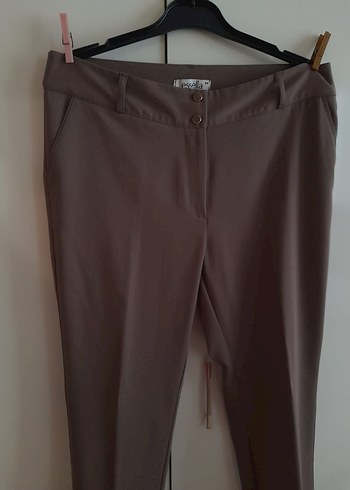 Düğmeli Gri Kumaş Kadın Pantolon - Görsel 4